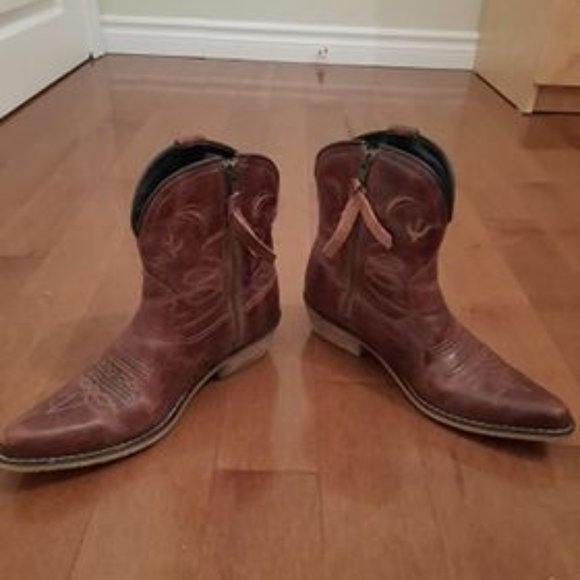 Brown western boots - Picture 4 of 4